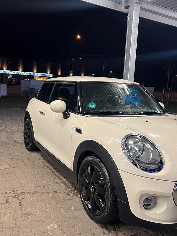 Gebraucht Mini Cooper 102 PS (75 kW) 2016 Weiß Kleinwagen