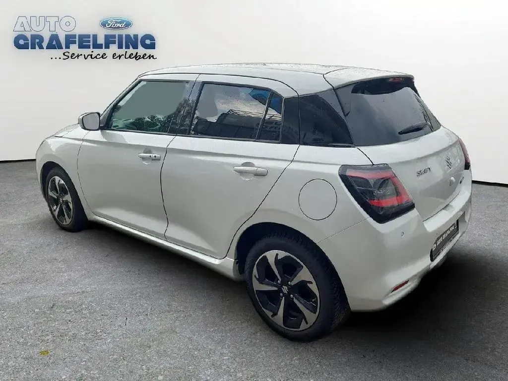 Gebraucht Suzuki Swift Comfort+ 83 PS (61 kW) 2025 Weiß Kleinwagen