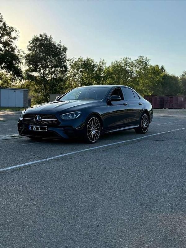 Gebraucht 2021 Mercedes E220 AMG line Limousine | 38.000 € (Etwas zu teuer) - Bild 1/4