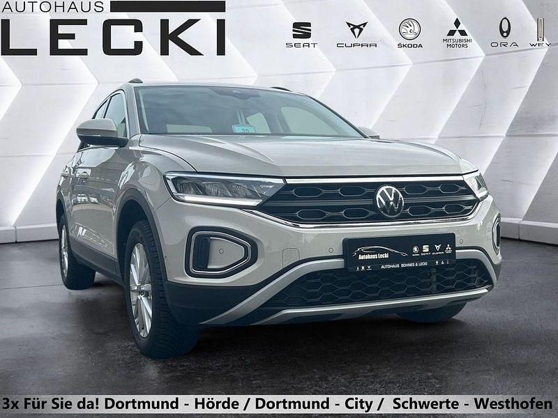 Ascotgrau Gebraucht 2024 VW T-Roc Life SUV | 25.990 € (Superpreis) - Bild 1/4