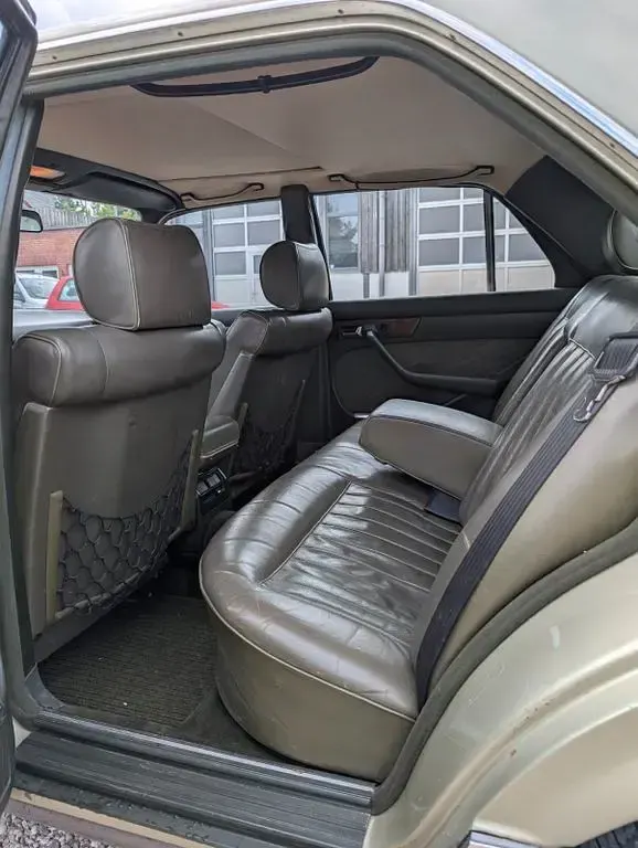 Gebraucht Mercedes S280 185 PS (136 kW) 1982 Gold Limousine