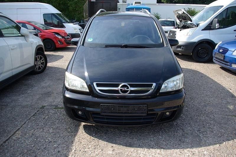 Schwarz Gebraucht 2004 Opel Zafira Executive Van / Kleinbus | 1.600 € (Fairer Preis) - Bild 1/4