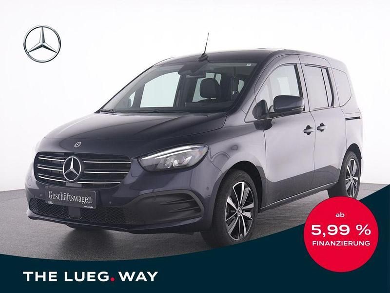 Cavansitblau metallic Gebraucht 2024 Mercedes T180 Progressive Van / Kleinbus | 32.735 € (Teuer) - Bild 1/4