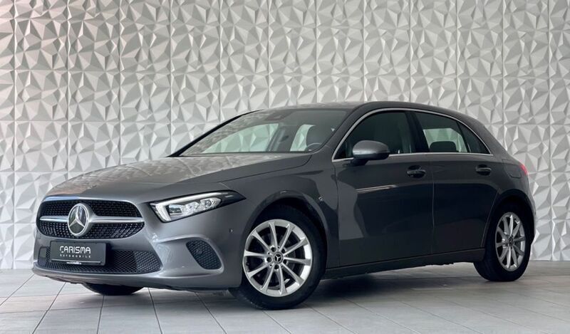 Grau Gebraucht 2018 Mercedes A200 Limousine | 20.900 € (Etwas zu teuer) - Bild 1/4