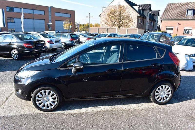 Gebraucht Ford Fiesta Trend 82 PS (60 kW) 2012 Schwarz Limousine