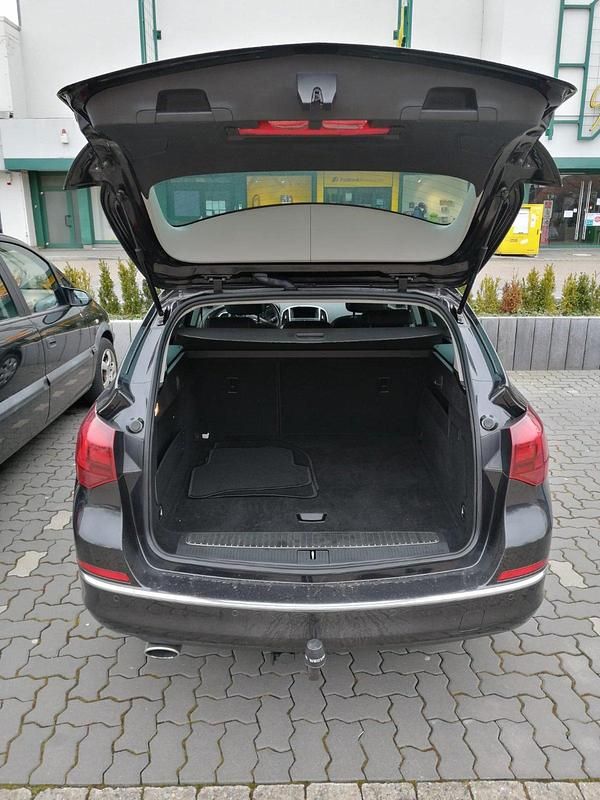 Gebraucht Opel Astra 168 PS (123 kW) 2013 Schwarz Kombi