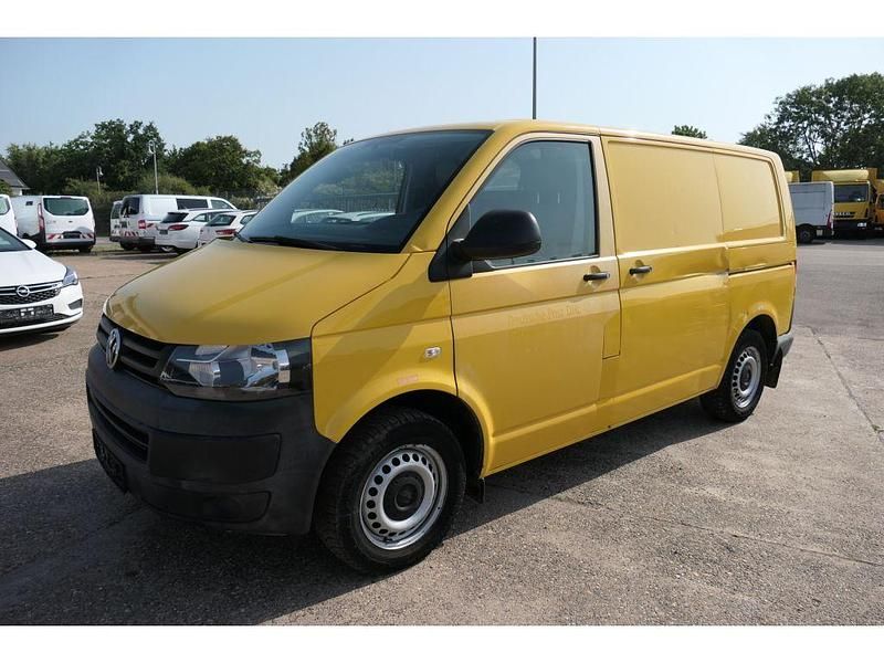 Gebraucht VW T5 84 PS (61 kW) 2013 Ginstergelb r1032 Van