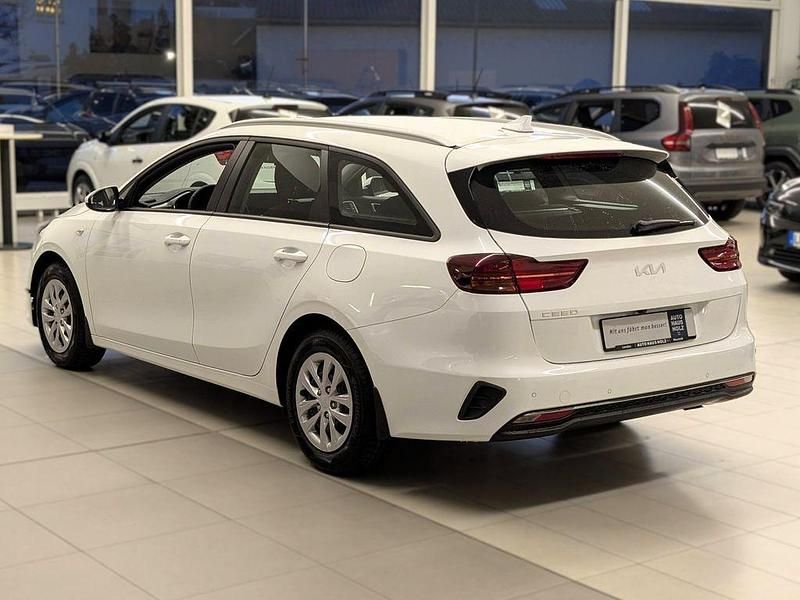 Neu Kia Ceed Sportswagon Vision 140 PS (102 kW) 2025 Weiß Kombi
