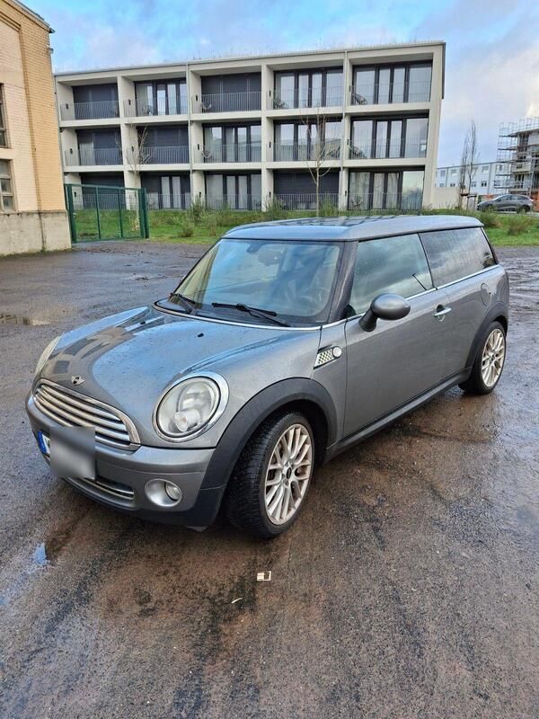 Grau Gebraucht 2010 Mini One Clubman Kombi | 5.799 € - Bild 1/4
