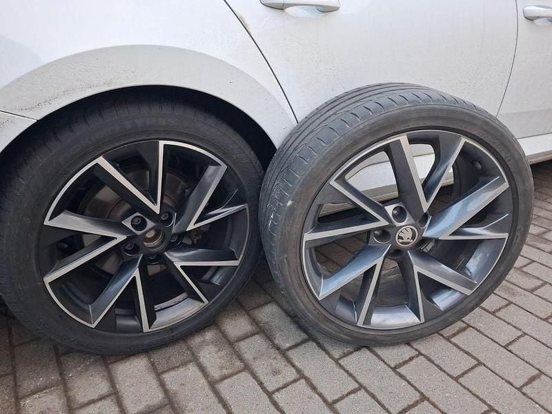 Gebraucht Skoda Superb Style 200 PS (147 kW) 2023 Weiß Kombi