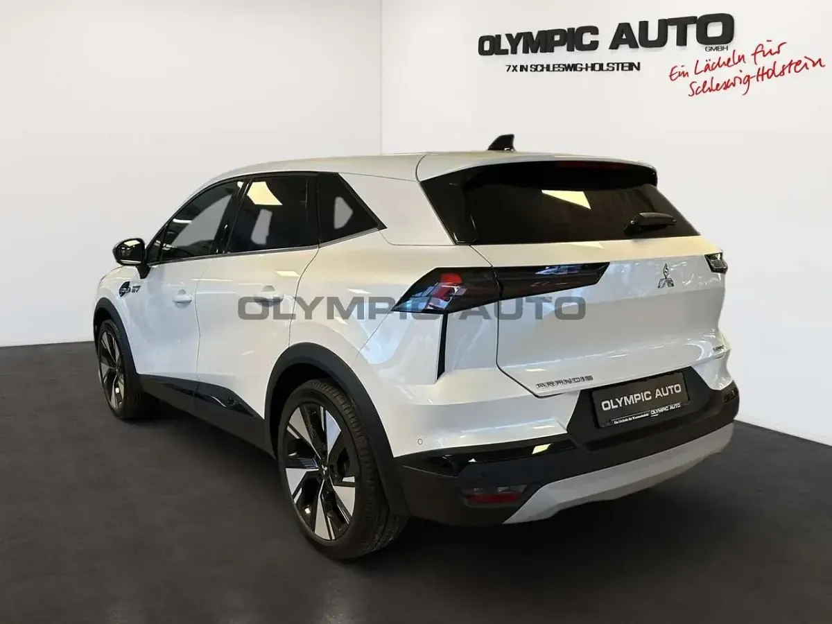 Neu Mitsubishi Grandis Diamant Edition 158 PS (116 kW) 2026 Himalayaweiß SUV