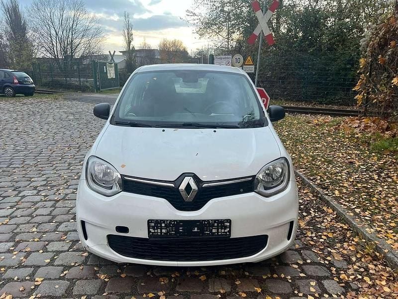 Crystal weiss Gebraucht 2021 Renault Twingo Life Kleinwagen | 3.750 € (Superpreis) - Bild 1/4