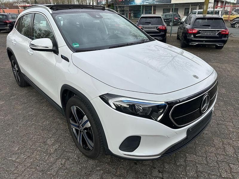 Gebraucht Mercedes EQA250 Progressive 139 kW (190 PS) 2021 Weiß SUV