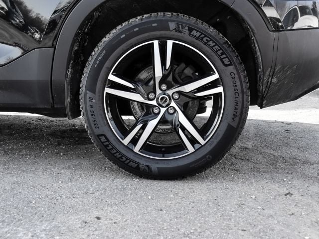 Gebraucht Volvo XC40 Plus 163 PS (119 kW) 2023 Schwarz SUV