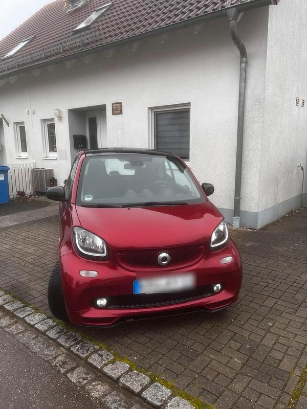 Rot Gebraucht 2019 Smart ForTwo Coupé Brabus Coupé | 29.999 € - Bild 1/4