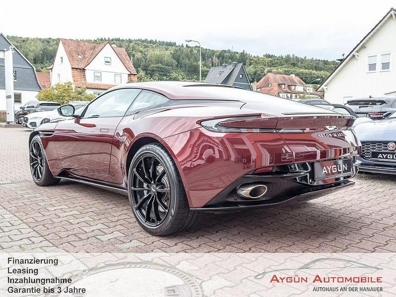 Gebraucht Aston Martin DB11 639 PS (469 kW) 2022 Rot Coupé