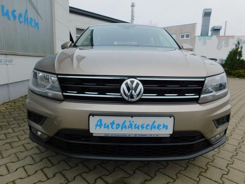 Gebraucht VW Tiguan Comfortline 150 PS (110 kW) 2018 Beige SUV
