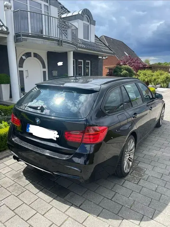Gebraucht BMW 318 M Sport 143 PS (105 kW) 2014 Schwarz Kombi