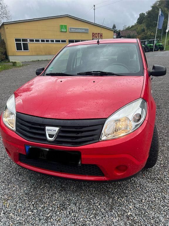 Gebraucht Dacia Sandero 75 PS (55 kW) 2009 Rot Limousine