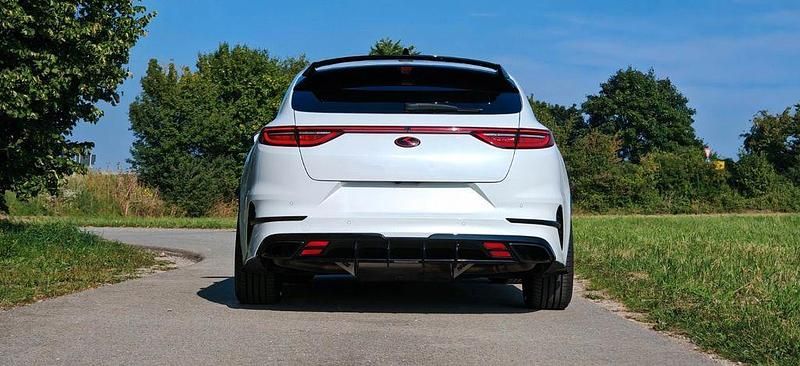 Gebraucht Kia ProCeed 204 PS (150 kW) 2020 Weiß Kleinwagen