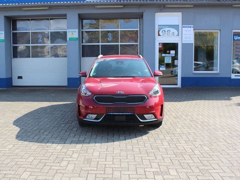 Rot Gebraucht 2018 Kia Niro SUV | 14.950 € (Guter Preis) - Bild 1/4