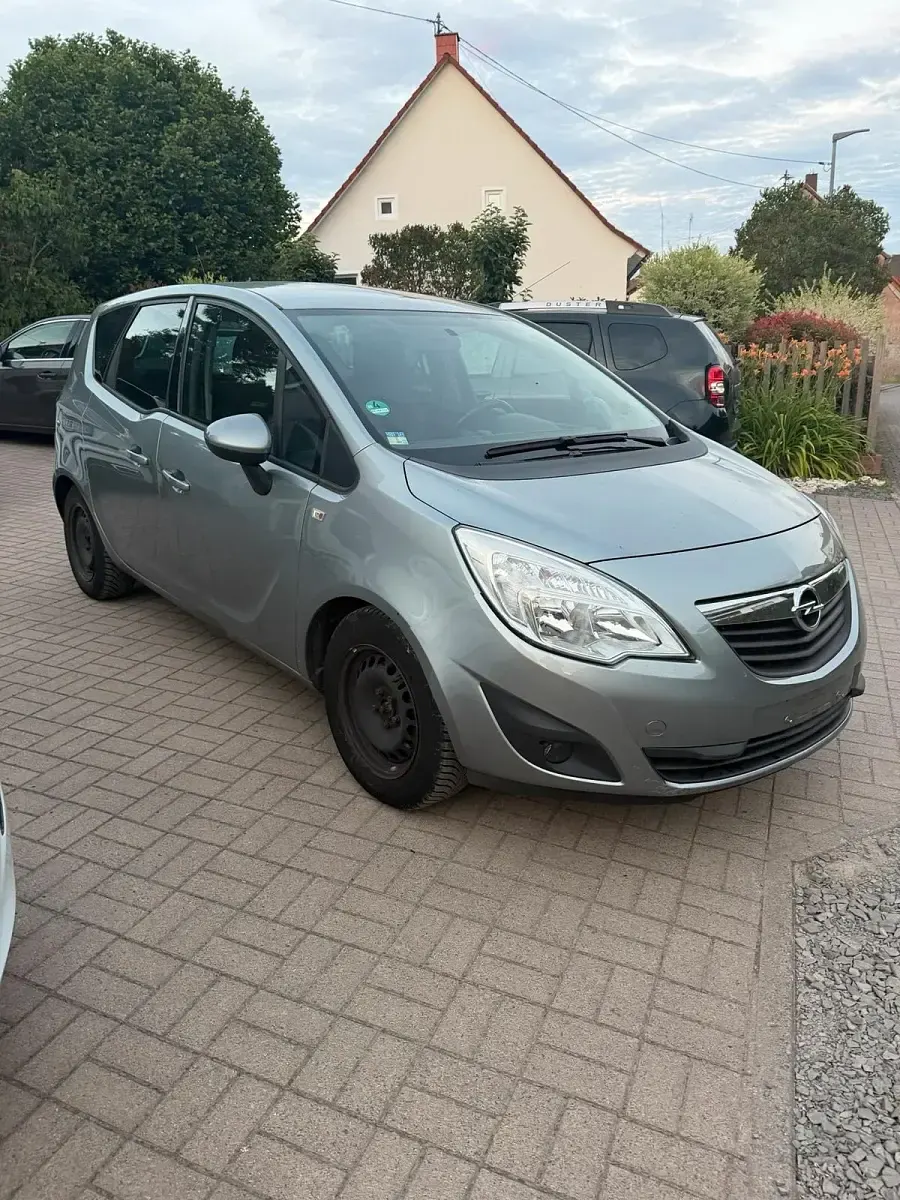 Gebraucht Opel Meriva 101 PS (74 kW) 2011 Grau Van / Kleinbus