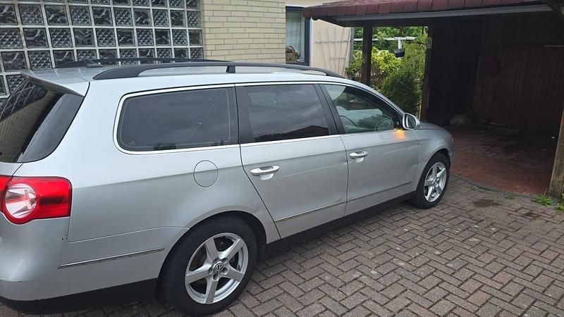 Gebraucht VW Passat 140 PS (102 kW) 2008 Silber Limousine
