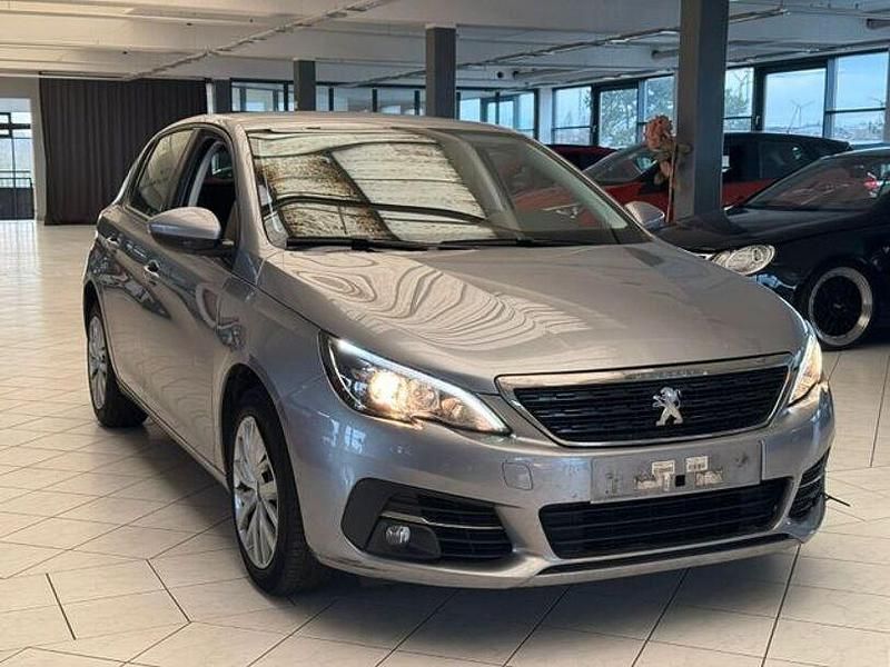 Gebraucht Peugeot 308 Active 131 PS (96 kW) 2021 Grau Limousine