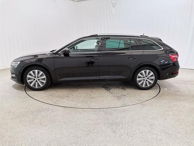 Gebraucht Skoda Superb Style 477 PS (350 kW) 2021 Schwarzmagic perleffekt Limousine