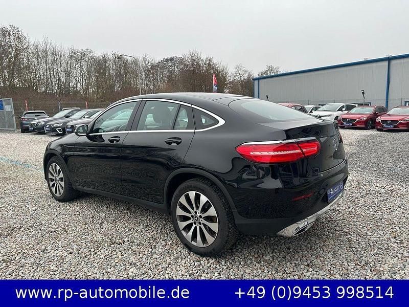Gebraucht Mercedes GLC220 170 PS (125 kW) 2018 Schwarz Coupé