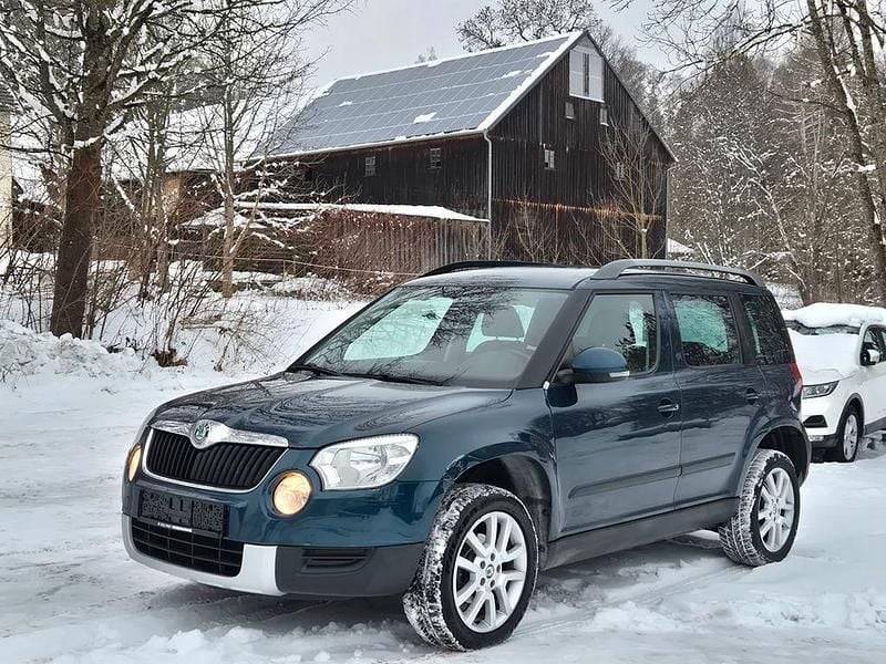 Blau Gebraucht 2013 Skoda Yeti Plus Edition SUV | 7.989 € (Guter Preis) - Bild 1/4