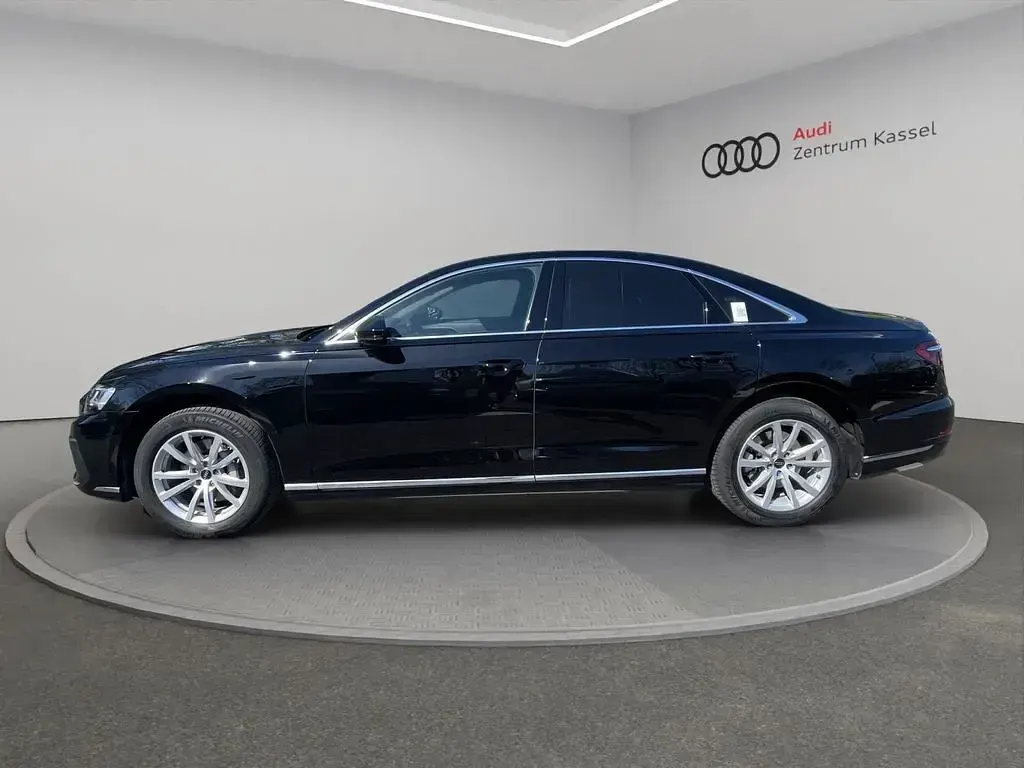 Gebraucht Audi A8 Ambiente 286 PS (210 kW) 2024 Schwarz Limousine