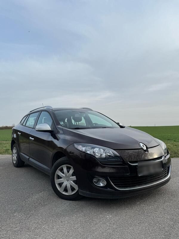 Andere außenfarben Gebraucht 2013 Renault Mégane GrandTour Kombi | 4.900 € (Fairer Preis) - Bild 1/4