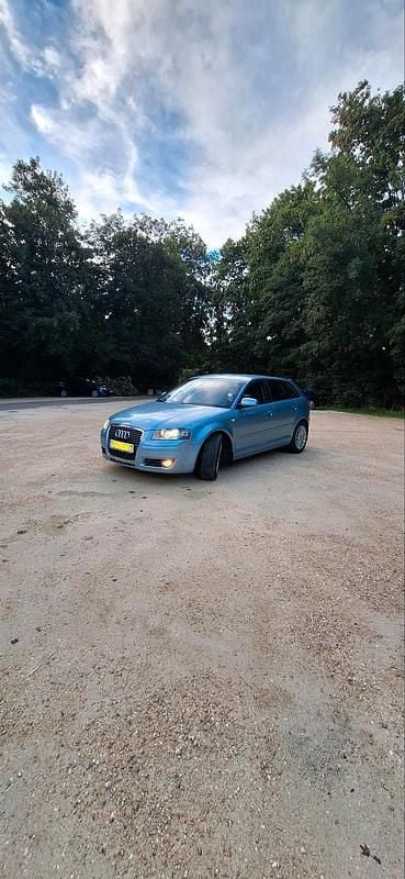 Blau Gebraucht 2005 Audi A3 Sport Kombi | 4.000 € (Fairer Preis) - Bild 1/4