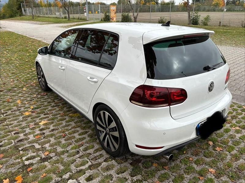 Gebraucht VW Golf VI GTI 211 PS (155 kW) 2011 Weiß Kleinwagen