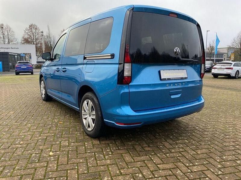 Gebraucht VW Caddy Basis 102 PS (75 kW) 2021 Costa azul (blau) Van / Kleinbus