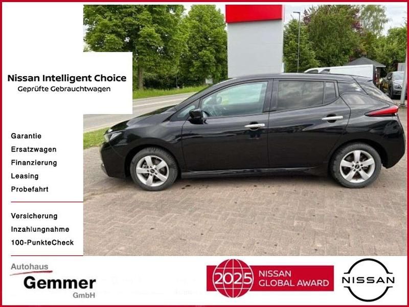 Gebraucht Nissan Leaf Tekna 80 kW (109 PS) 2022 Black (m) (metallic) Kleinwagen