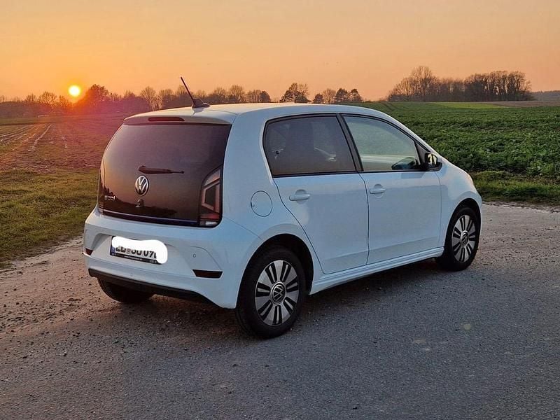 Gebraucht VW e-up! Style 61 kW (83 PS) 2022 Weiß Kleinwagen