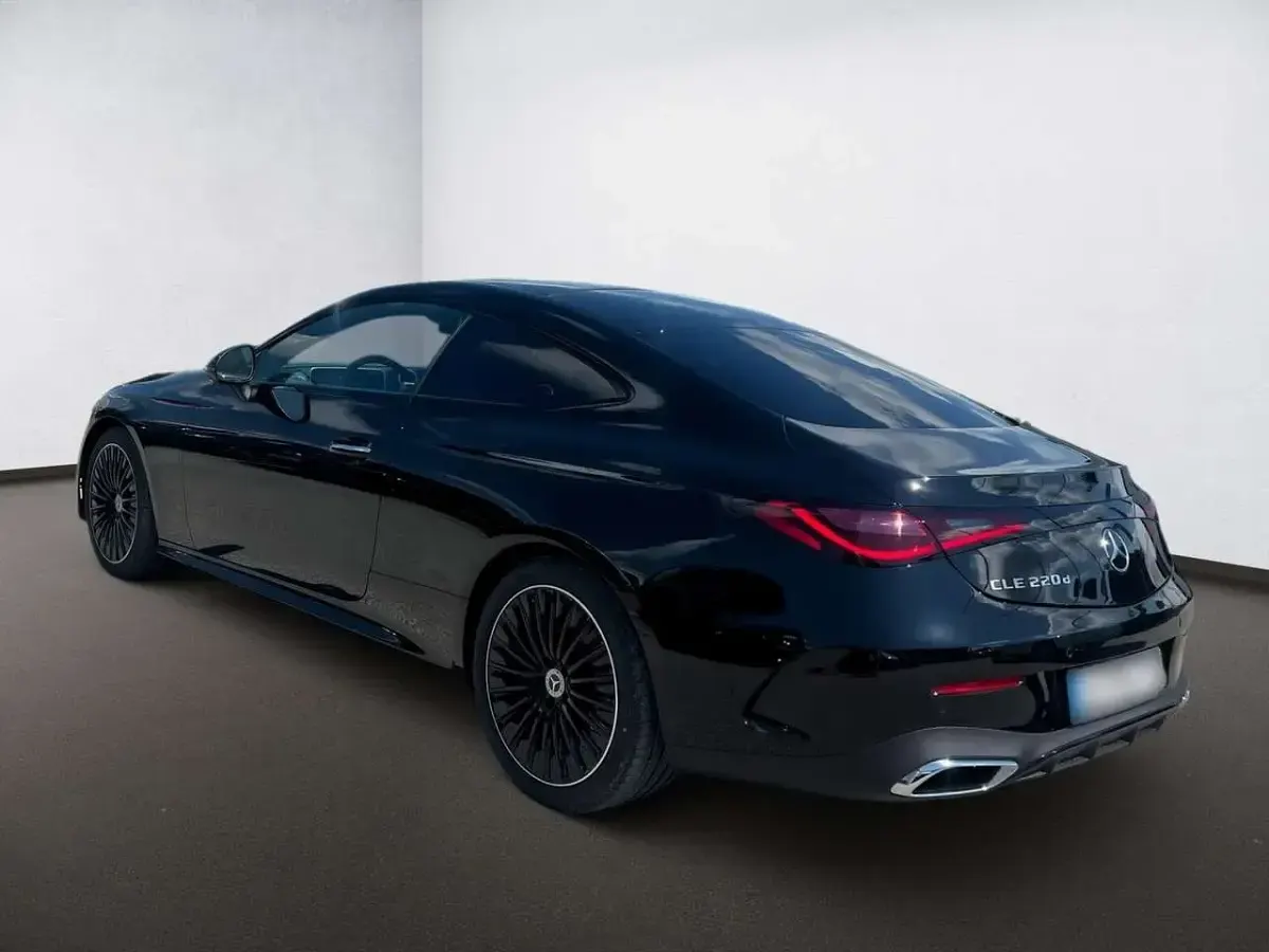 Gebraucht Mercedes CLE220 AMG 197 PS (144 kW) 2026 Schwarz Coupé