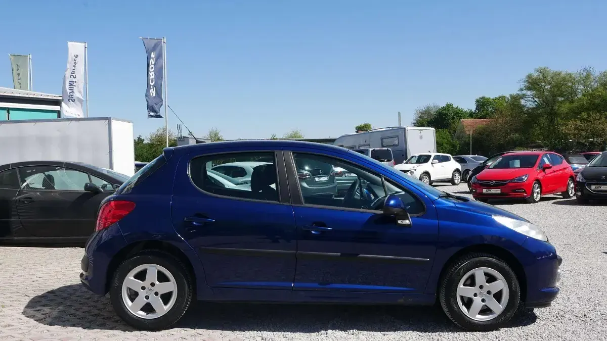 Usata Peugeot 207 95 CV (69 kW) 2009 Blu Utilitaria