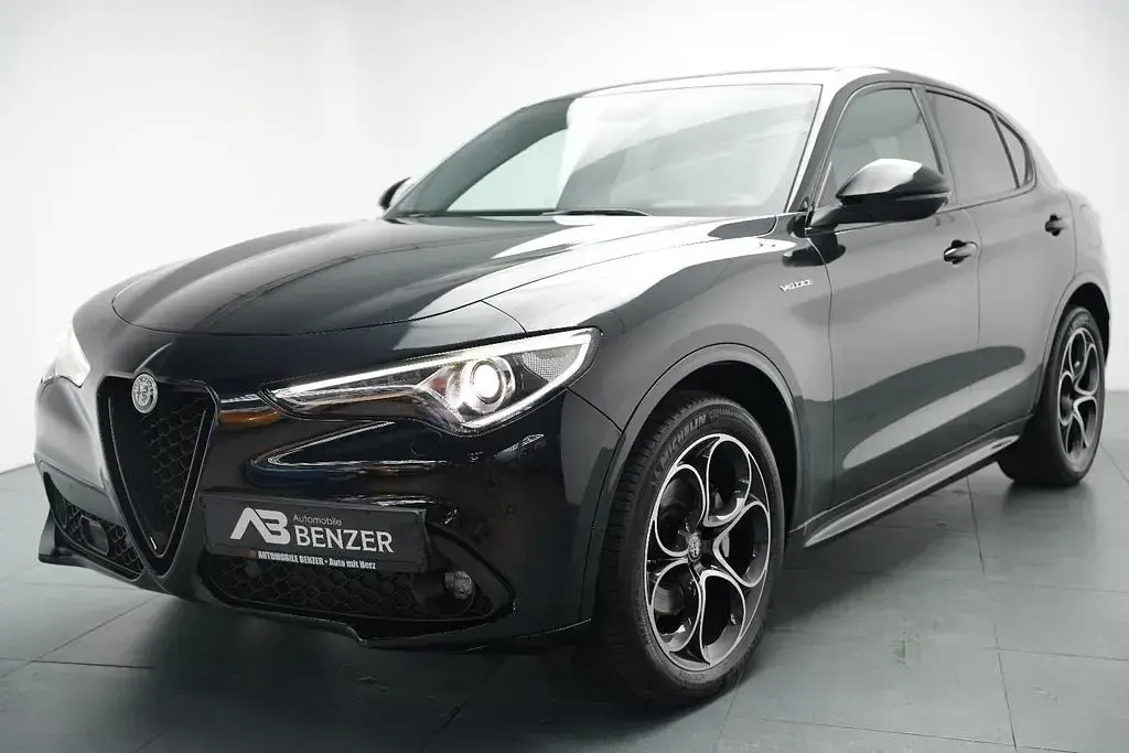 Gebraucht Alfa Romeo Stelvio Veloce 209 PS (153 kW) 2022 Schwarz SUV