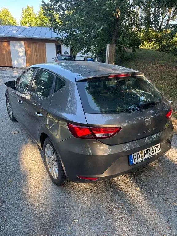 Gebraucht Seat Leon ST Reference 110 PS (80 kW) 2016 Grau Kombi