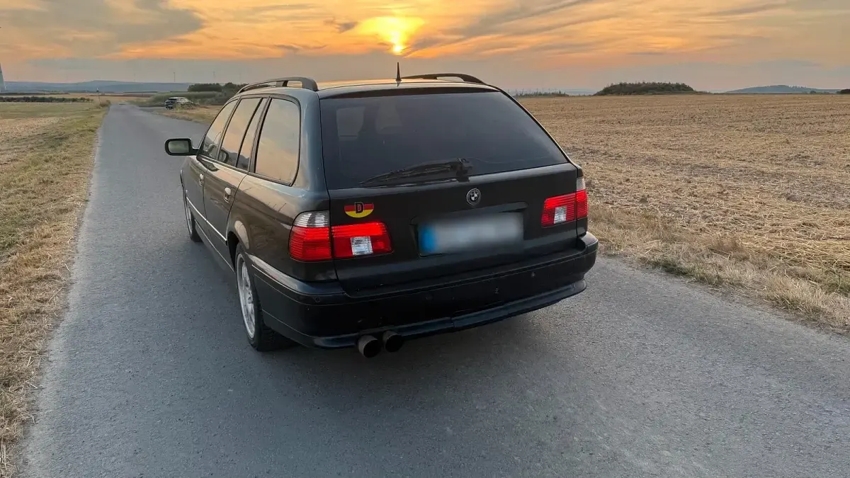 Gebraucht BMW 530 193 PS (141 kW) 2003 Schwarz Kombi