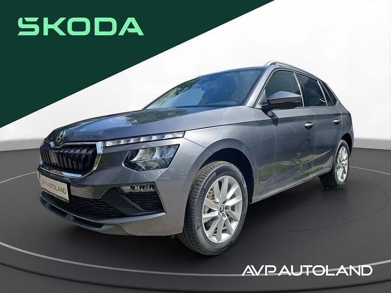 Graphite grau Neu 2025 Skoda Kamiq Selection SUV | 30.189 € (Fairer Preis) - Bild 1/4