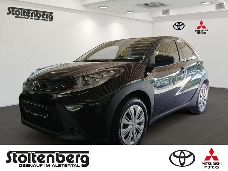 Black mica / ink Neu 2025 Toyota Aygo Play Kleinwagen | 17.990 € - Bild 1/4