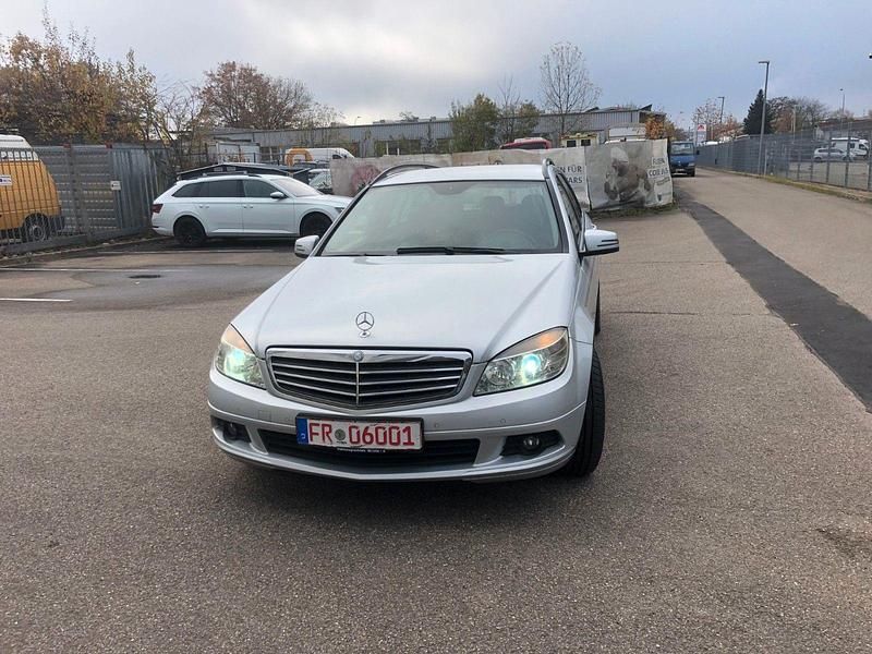 Silber Gebraucht 2009 Mercedes C220 Kombi | 2.999 € - Bild 1/4