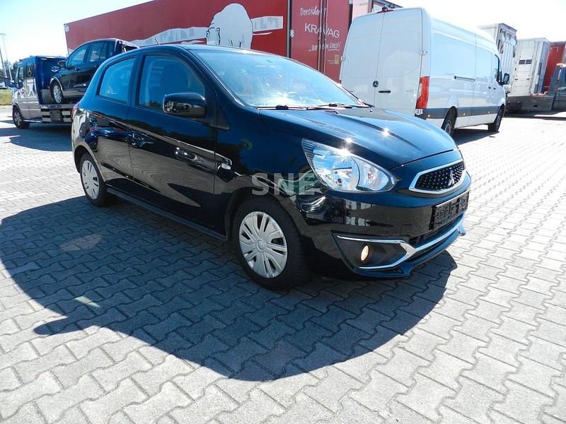 Gebraucht Mitsubishi Space Star Diamant Edition 71 PS (52 kW) 2020 Schwarz Kleinwagen