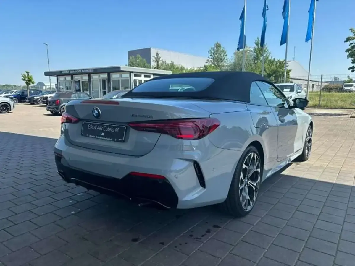 Neu BMW 440 392 PS (288 kW) 2026 M brooklyn grau metallic Cabrio