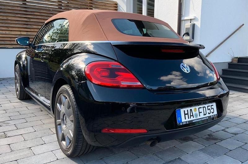 Gebraucht VW Beetle Karmann 105 PS (77 kW) 2016 Schwarz Kleinwagen