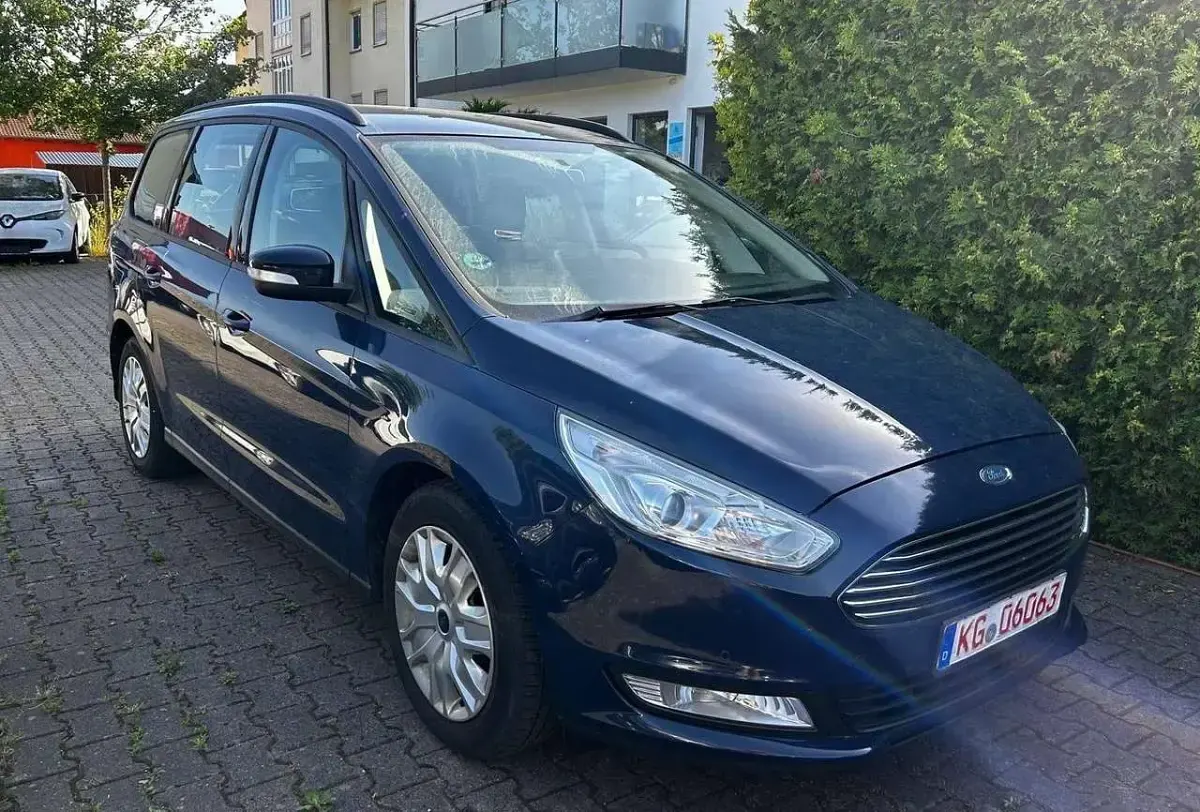 Gebraucht Ford Galaxy Trend 150 PS (110 kW) 2017 Blau Van / Kleinbus